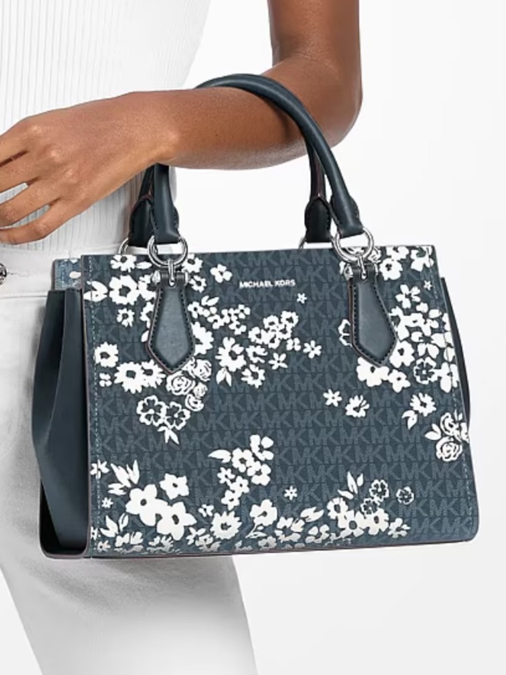 MICHAEL KORS Marilyn Med Printed Signature Logo Satchel Crossbody 
Admiral
NWT